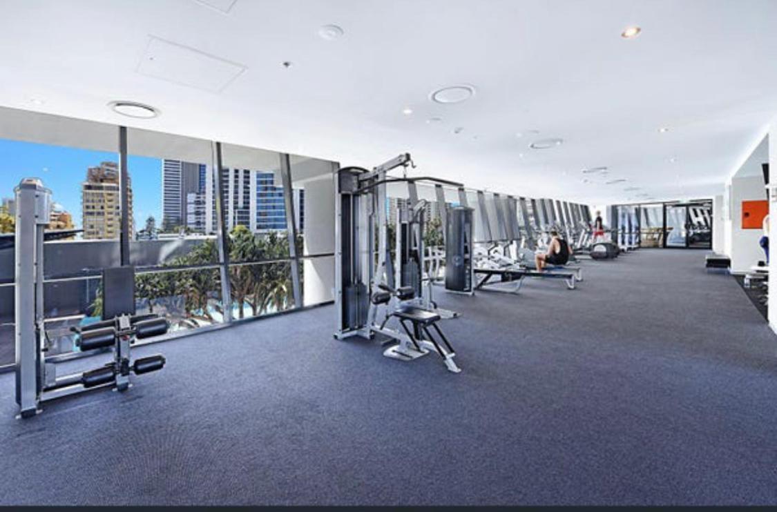 Circle On Cavill Sub Penthouse W/ 4 Bedrooms Apartment